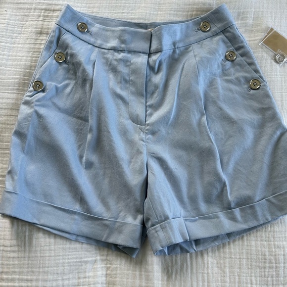 Michael Kors Linen Pleated Tailored Sailor Short - Picture 2 of 3